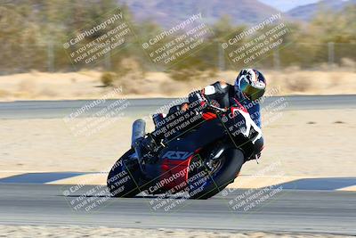 media/Jan-09-2022-SoCal Trackdays (Sun) [[2b1fec8404]]/Turn 6 (1035am)/